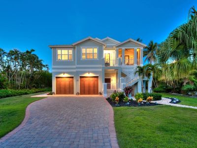 1114 Seagrape Ln