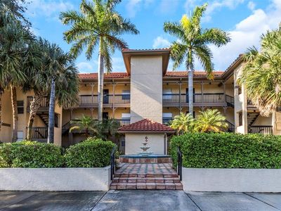 2400 Feather Sound Dr APT 623