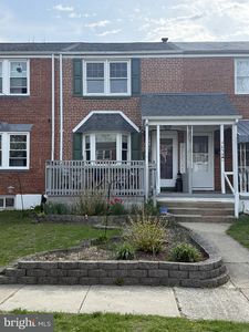 256 Birch Ave
