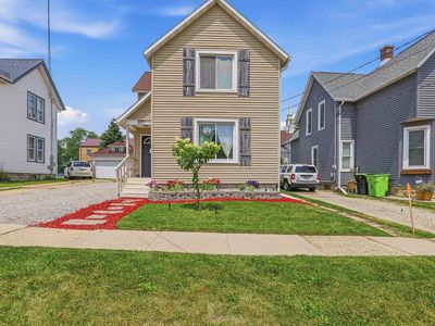206 4th St