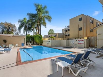 14050 Magnolia Blvd APT 315