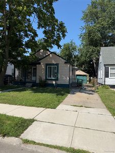 Property at 22055 Saxony Ave, Eastpointe, MI