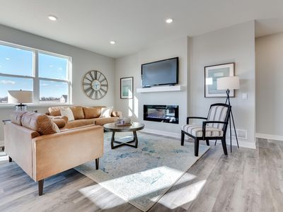 7080 Mackenzie Ct NE