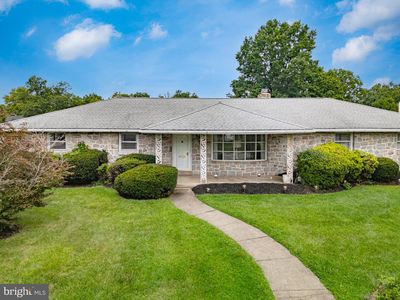 Property at 1011 N Charlotte St, Pottstown, PA