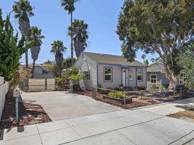 4667 Lotus St