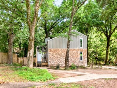 6705 Thoroughbred Ct