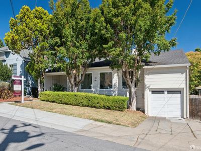 58 Burbank Ave