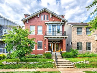 5782 McPherson Ave