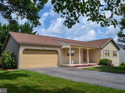 85 Chatham Ln