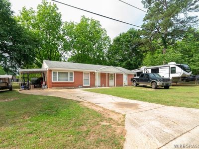 107 Deerfield Dr