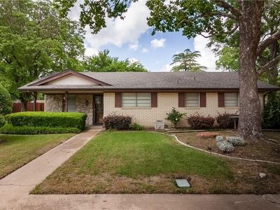 2118 Chippendale Dr