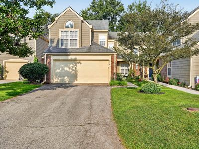 6456 Miramar Ct
