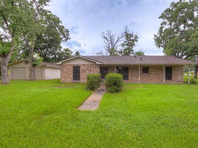 493 Lawrence Rd