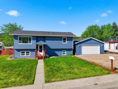 2619 Badger Dr