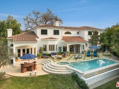 1285 Falling Star Ave