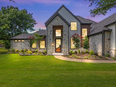 2000 Warwick Crescent Ct