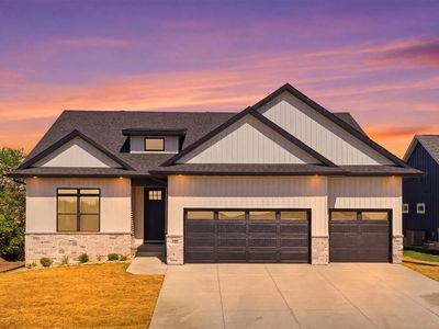 802 Crestview Dr
