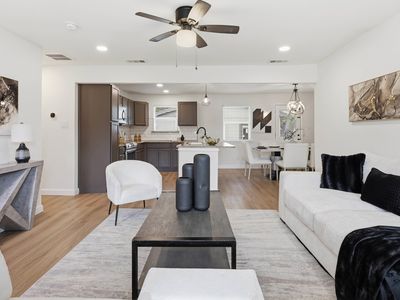 2511 Emerald Dr