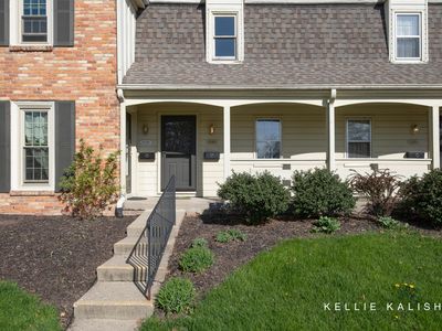 2523 Abbington Dr SE