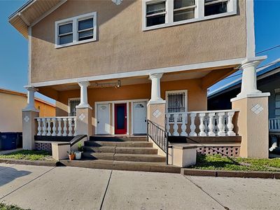 2904 W CHESTNUT STREET #1-4