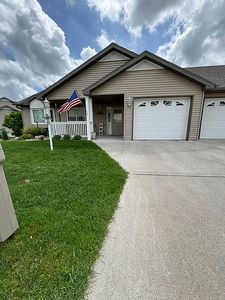 1749 Aspen Ln