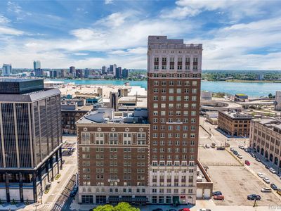 525 W Lafayette Blvd UNIT 18E