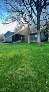 200 Crestway Dr