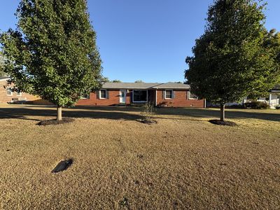 4005 McIntire Dr