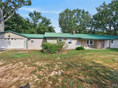 22250 Highway 7 S
