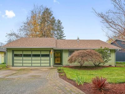 7009 Nottingham Dr NE