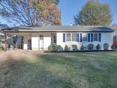 1776 Myrna Ln