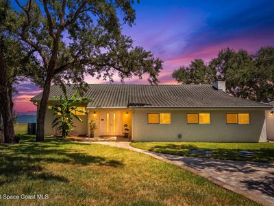 810 S Banana River Dr