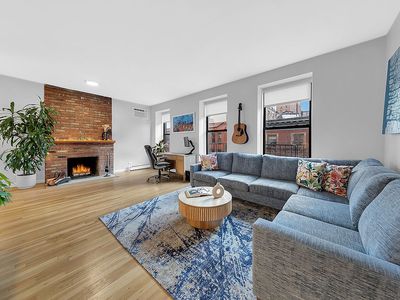 203 W 102nd St APT 5F