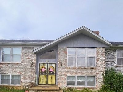 1100 Pappy Cecil Ln
