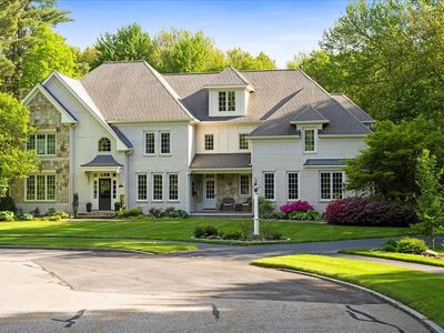 1 Thistle Hill Ln