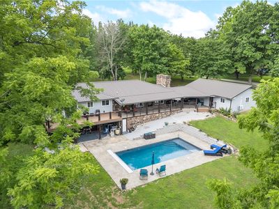 8289 Redbud