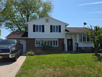 48 Princeton Dr