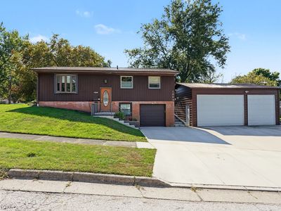 1684 Bronson Rd