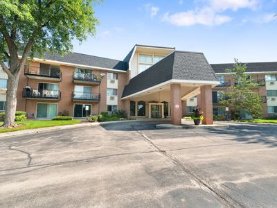1198 Royal Glen Dr APT 101