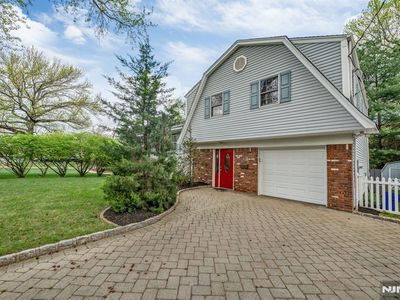 364 Knickerbocker Rd