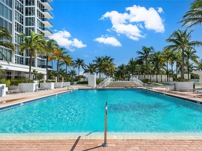 10275 Collins Ave APT 217