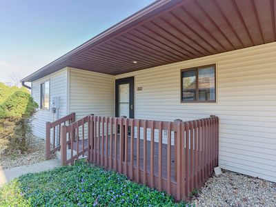 208 Christiana Dr