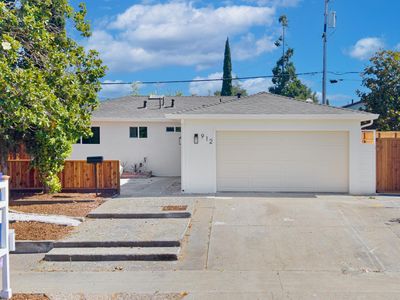 912 Connie Dr