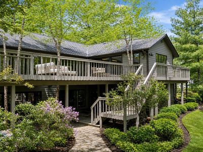 106 Oak Ridge Dr W