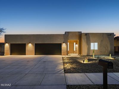 121 W Calle Escudilla