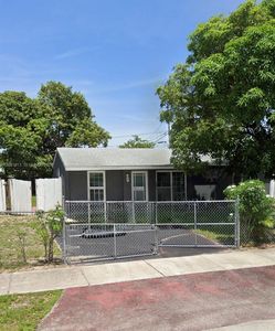 2300 SW 43rd Ave