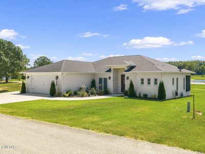 363 Golfview Ln