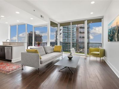 1080 Peachtree St NE UNIT 2907