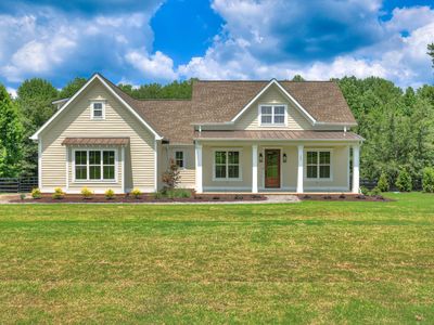 867 Lauren Cir