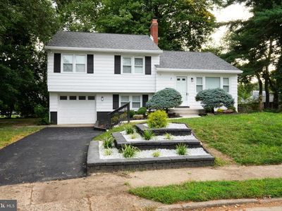 Property at 7 Windsor Pl, Mount Holly, NJ